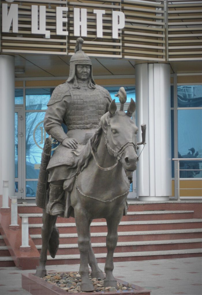 Mongolische Reiterstatue in Ulan-Ude