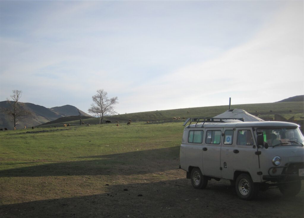 Mit dem UAZ Buchanka unterwegs im Land der Nomaden. 