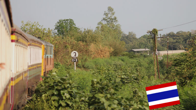 Death Railway & Hellfire Pass: Mit der Bahn von Nam Tok nach Kanchanaburi (mit Video)